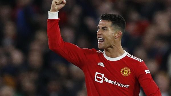 El United triunfa en gran remontada con gol de CR7