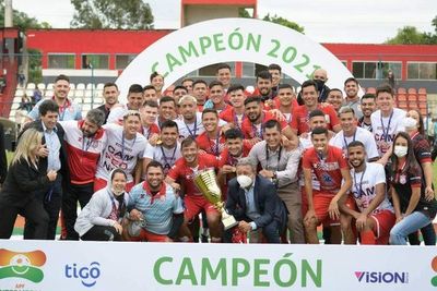 El campeón va por un técnico paraguayo - Fútbol de Ascenso de Paraguay - ABC Color