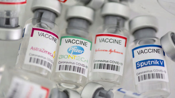 Las autoridades sanitarias de EE.UU. aprueban combinar vacunas contra el coronavirus - .::Agencia IP::.