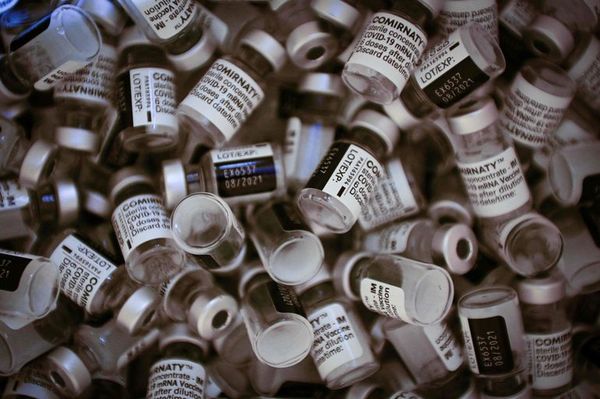 Covax promete, pero no envía más vacunas anticovid a Paraguay - Nacionales - ABC Color