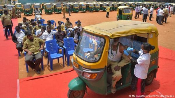 India superó las mil millones de vacunas anti-coronavirus aplicadas