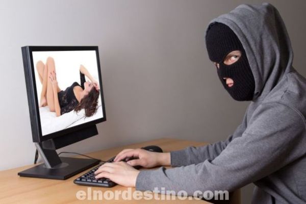 Sextorsión: chantajes sexuales online que son una amenaza para todos, en especial para los adolescentes y adultos varones