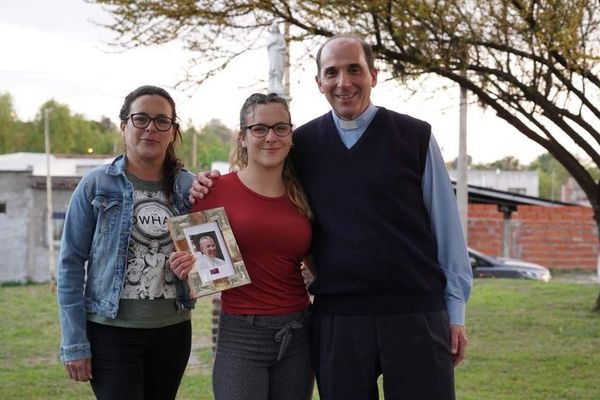 Candela Giarda, la joven argentina en la que Juan Pablo I obró el milagro - Mundo - ABC Color