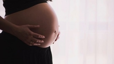 Mujer pierde a su bebé tras sufrir disparo