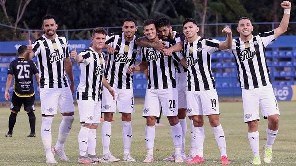Libertad golea y se instala en cuartos | Noticias Paraguay