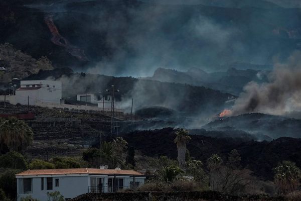 La Palma sigue la evolución de la lava y espera que no arrase otro barrio - Mundo - ABC Color
