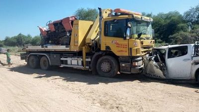 Patrullera chocó contra Scania por culpa de la polvareda