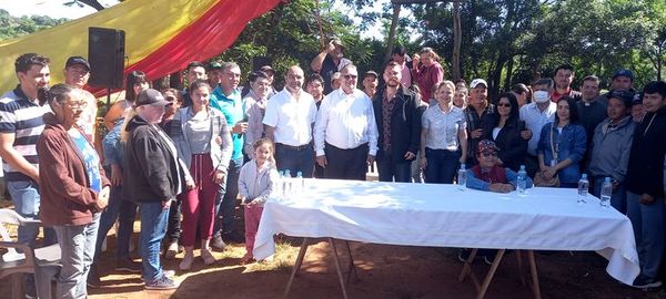 MOPC, Gobernación de Caaguazú y pobladores de Blas Garay llegan a acuerdo y destraban medida de fuerza - Nacionales - ABC Color