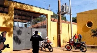 Diario HOY | Capturan a un preso que trató de fugarse por los techos de la cárcel Ciudad del Este