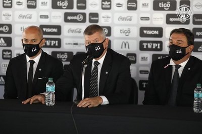 Socios de Olimpia exigen documentos y se anuncia una caldeada Asamblea
