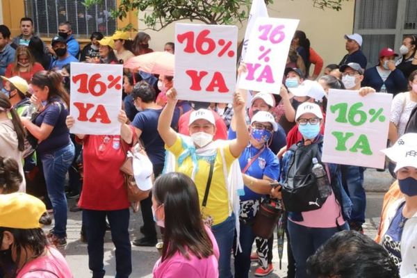 Docentes proponen plan para recuperar clases perdidas a fin de evitar descuentos