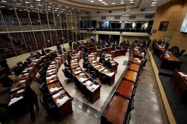 Patronal demandará por "inconstitucional" la reforma electoral de Panamá - MarketData