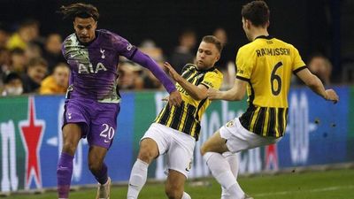 Tottenham se complica el camino con su derrota ante Vitesse
