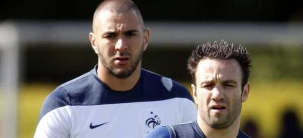 Fiscalía francesa pide 10 meses de prisión con suspensión de pena contra Benzema