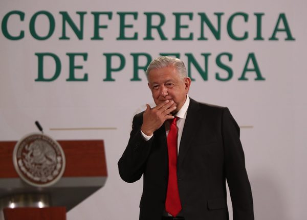 El regulador niega que López Obrador pueda intervenir en concesión de Telmex - MarketData