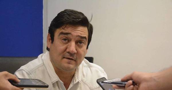 La Nación / La oposición debe unirse para tener un solo candidato, afirma Buzarquis