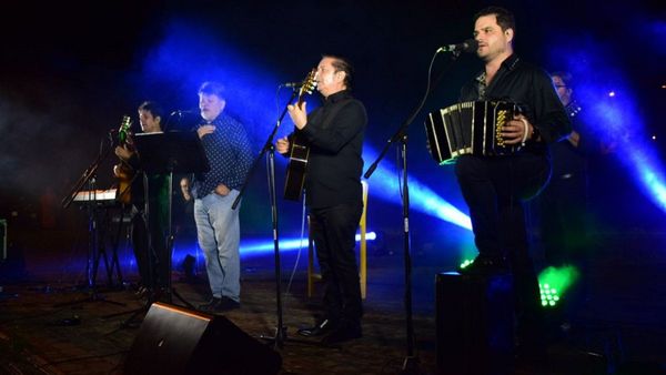 Atractivo concierto de Ricardo Flecha en Villarrica