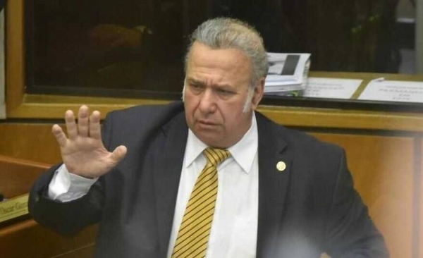 Diario HOY | Senado expresa sus condolencias por la muerte de González Daher