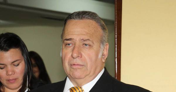 La Nación / Diputados colorados lamentan fallecimiento de Óscar González Daher