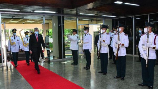 Mario Abdo Benítez realiza cambios en la cúpula militar