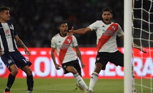 Diario HOY | River Plate vence a Talleres en un resultado clave en el camino al título