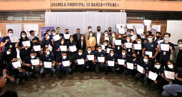 Cervepar lleva adelante un ambicioso programa de formación integral para jóvenes