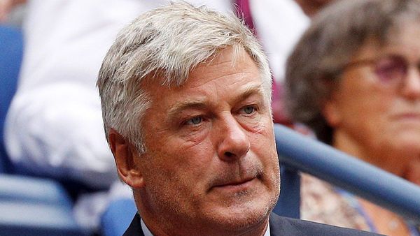 Alec Baldwin mata accidentalmente a una mujer en rodaje de película