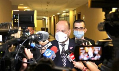 Los funcionarios públicos podrían “pedir permiso” y ser intendentes o concejales – Diario TNPRESS