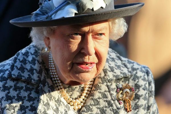 Isabel II descansa y desempeña “tareas ligeras” tras el alta hospitalaria - Mundo - ABC Color