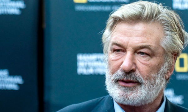 Alec Baldwin mató accidentalmente a una mujer durante el rodaje de su película