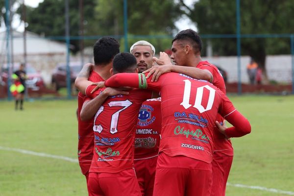 El monarca de la Intermedia se despide en Ciudad del Este - Fútbol de Ascenso de Paraguay - ABC Color