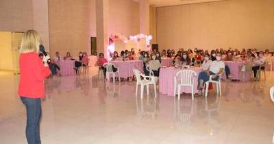 La Nación / Octubre Rosa: el CIT organizó charla “Hablemos de prevención del cáncer de mama”