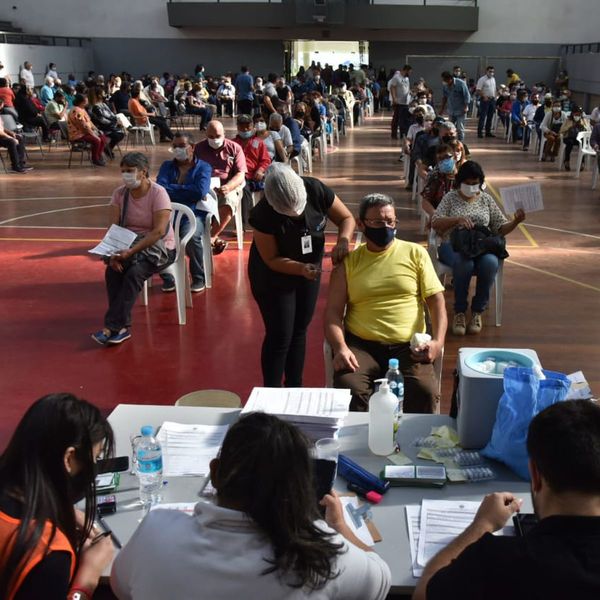 Campaña "Vacúnate en tu barrio" arranca desde este sábado 23 en cinco ciudades de Central