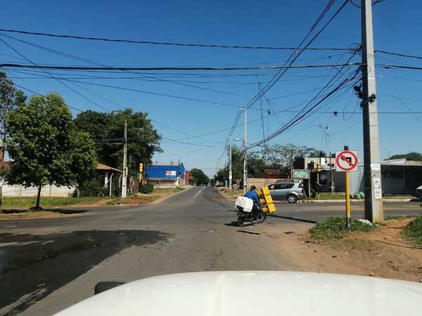 Cayó semáforo que fue inaugurado con "bombos y platillos" » San Lorenzo PY