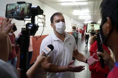 Un DELIRANTE y SOBERBIO Miguel Prieto CONFIRMA que, sin ser, él es el INTENDENTE