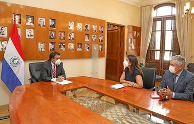 Embajadora de España reafirma compromiso de cooperación con Paraguay