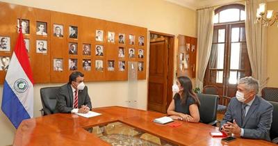 Embajadora de España reafirma compromiso de cooperación con Paraguay