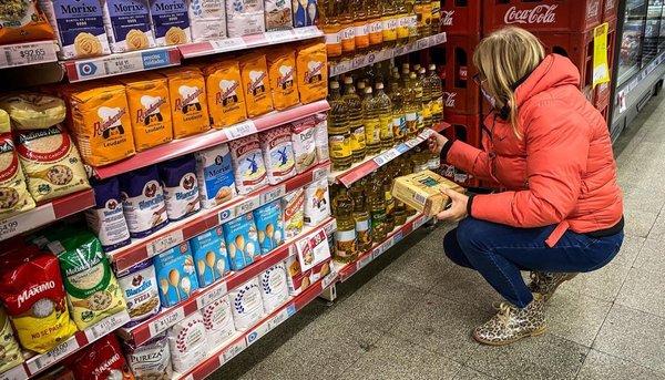 Argentina congela precios de los alimentos para poner freno a la inflación