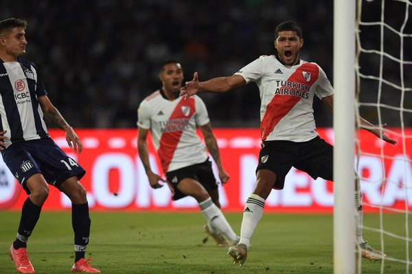 Robert Rojas, el cuarto máximo goleador paraguayo en la historia de River Plate