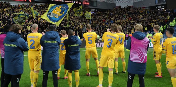 Buena noticia para la Albirroja: Blas Riveros tuvo acción en la Europa League