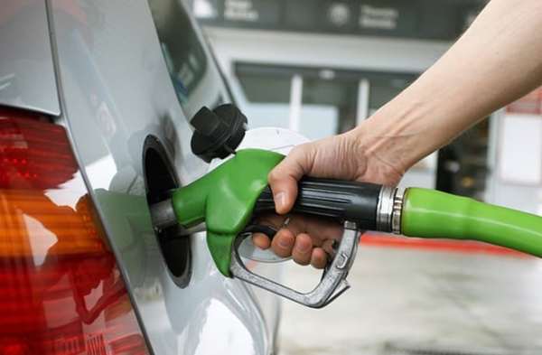 No subirá el precio del combustible, anuncia viceministro | Ñanduti