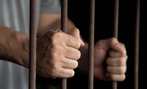 15 AÑOS DE CÁRCEL PARA POLICÍA QUE ABUSÓ SISTEMÁTICAMENTE DE SU HIJASTRA - Itapúa Noticias