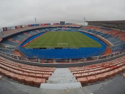 Jefe médico de la APF confirma que habrá 20% de aforo en el superclásico · Radio Monumental 1080 AM