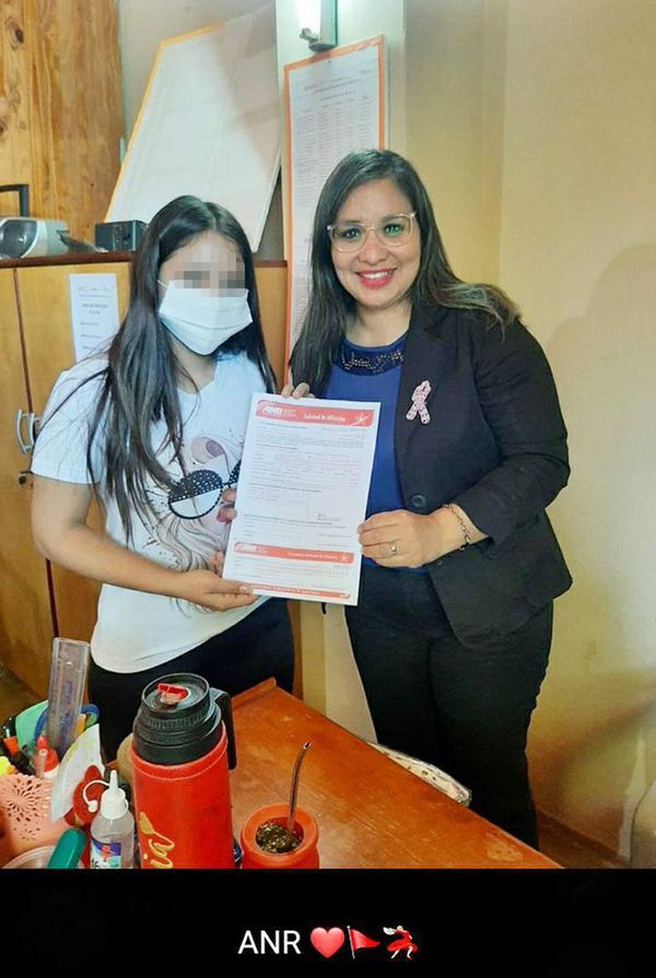 Afilian al Partido Colorado a menores dentro de la oficina del MEC de Yuty - Nacionales - ABC Color