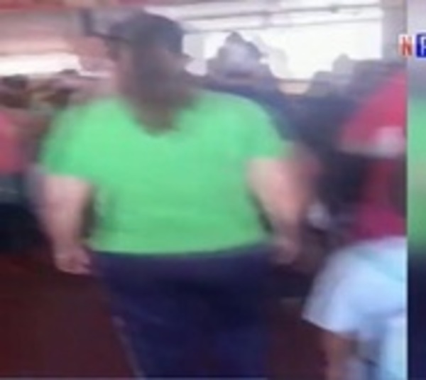 Caldeado momento entre padres y maestros en escuela de Roque Alonso - Paraguay.com