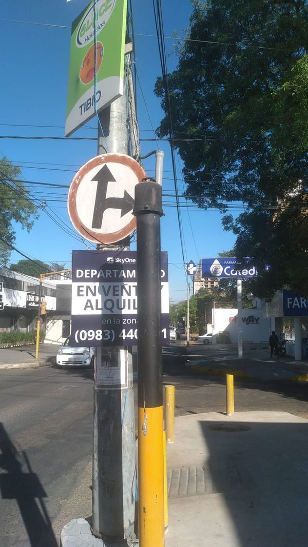 Semáforos amanecen sin cabezales en Asunción y comuna presume que son vendidos a locales nocturnos - Nacionales - ABC Color