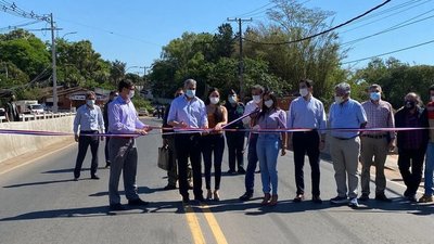 Gobierno inaugura puentes en San Antonio - El Trueno