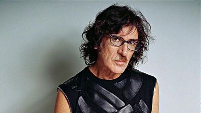 Buenos Aires celebra los 70 años de su roquero emblema, Charly García