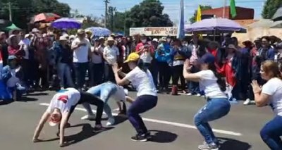 Sindicato docente pide que alumnos den clases los sábados para evitar descuentos por huelga - Noticiero Paraguay