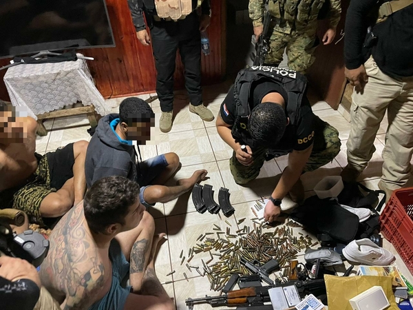 Detienen a cinco brasileños en PJC, dos tienen orden de captura internacional - Megacadena — Últimas Noticias de Paraguay